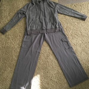 Women’s Sweatsuit
